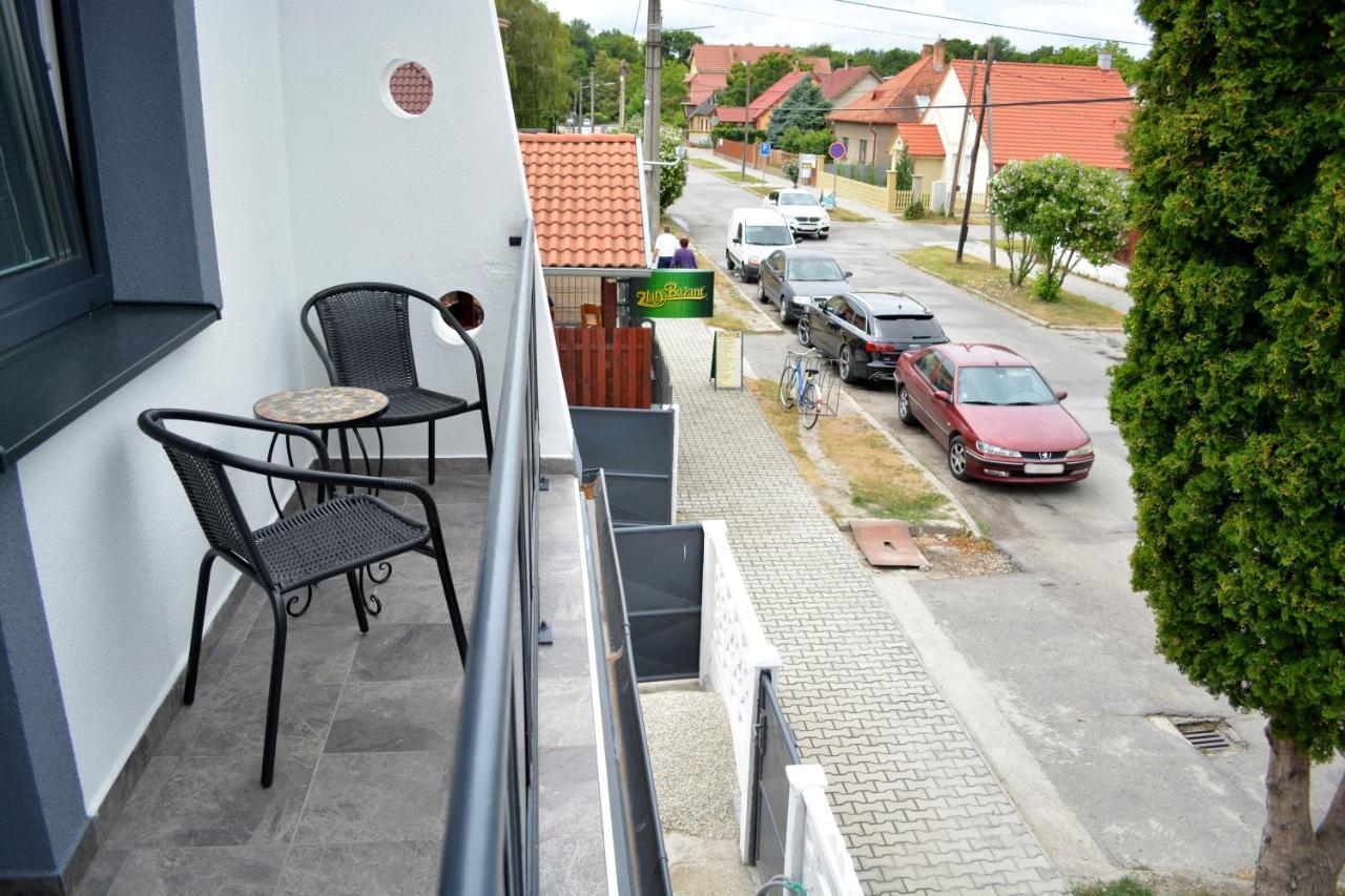 Apartman Tereza Velky Meder Luaran gambar