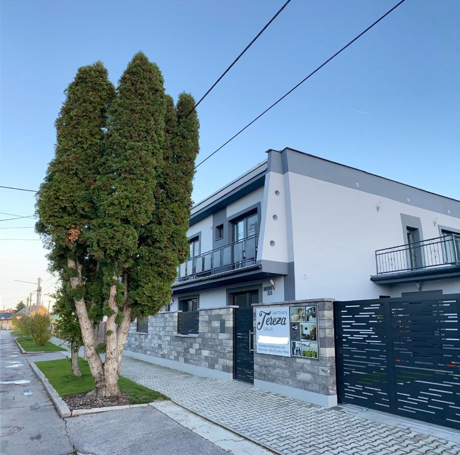Apartman Tereza Velky Meder Luaran gambar