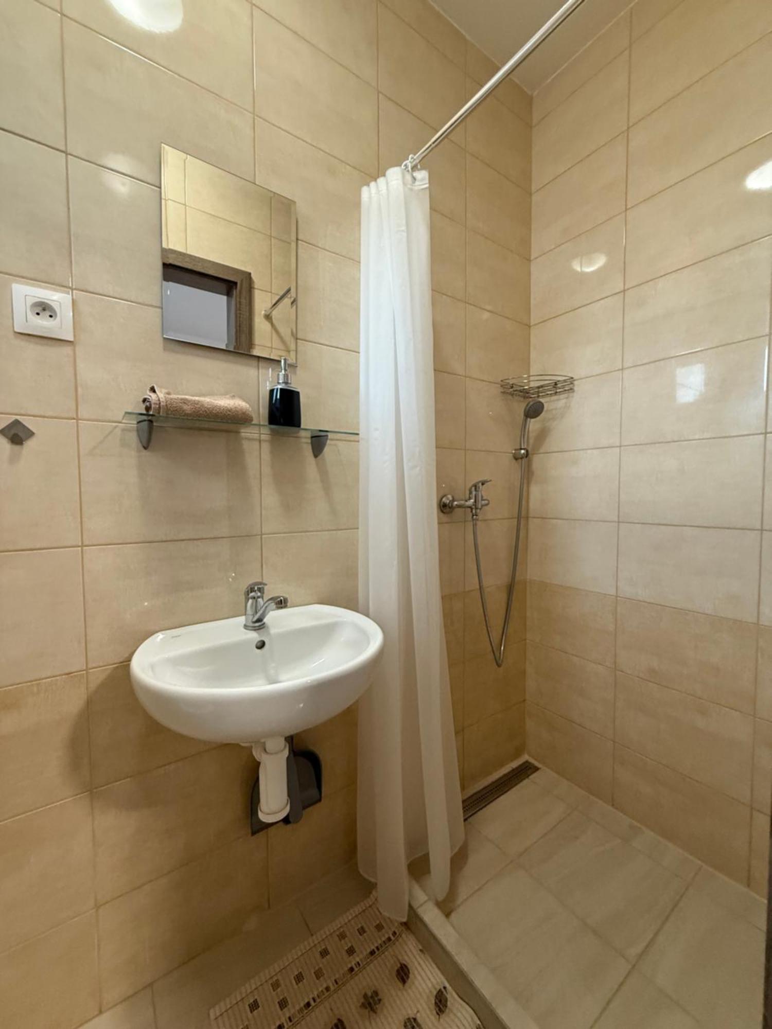 Apartman Tereza Velky Meder Luaran gambar